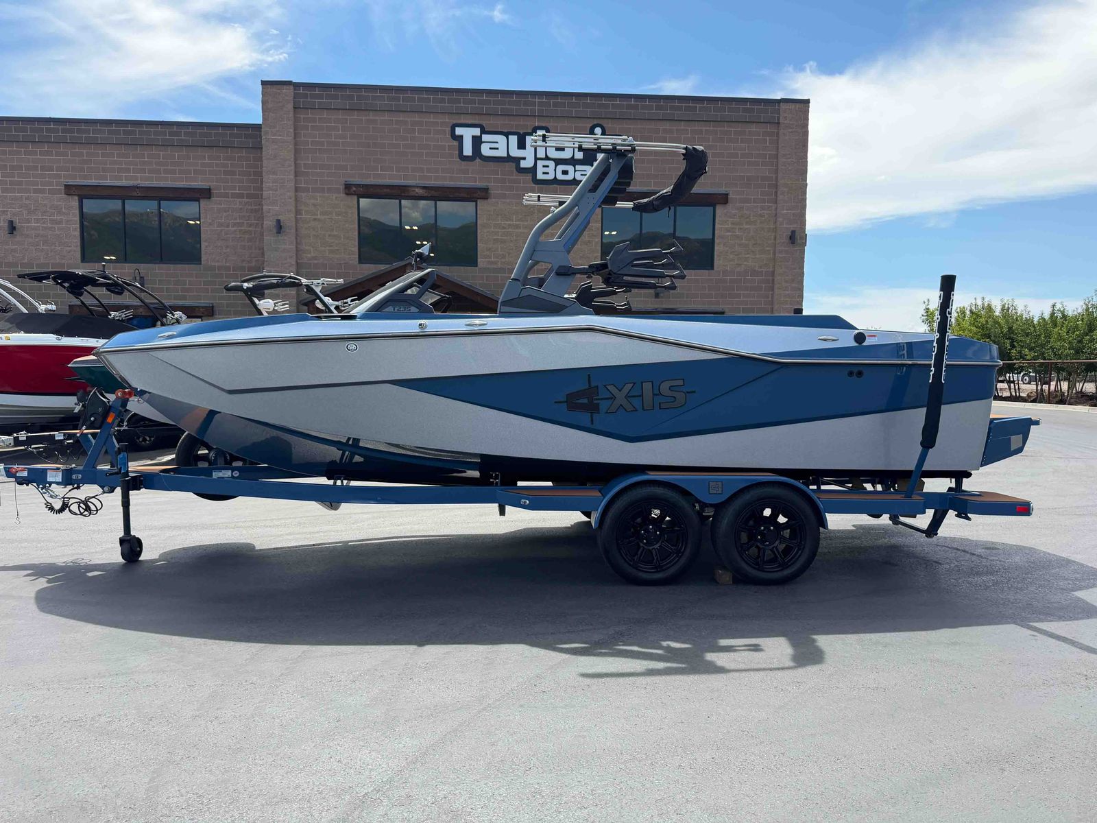 2026 Axis T235 Boats