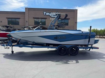 2026 Axis T235 Boats