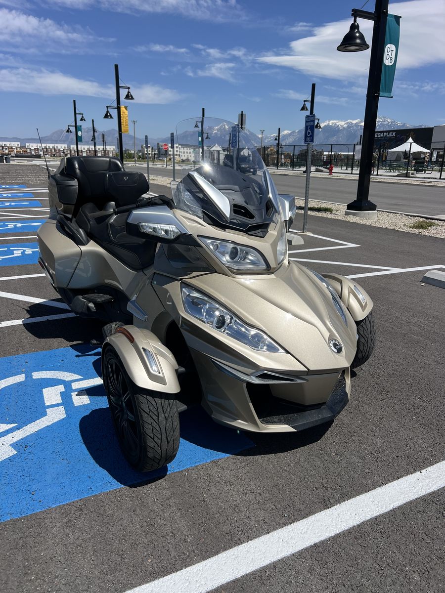 2017 Can-Am Spyder RT-S