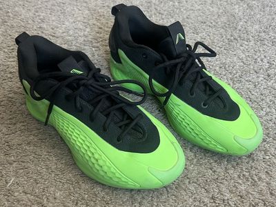 Anthony Edwards basketball shoes size 6