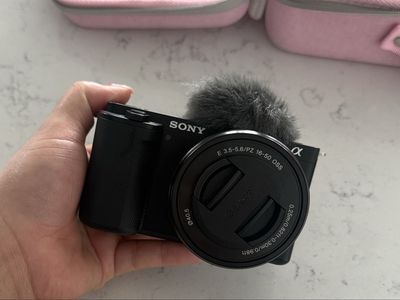 Sony ZV-E10