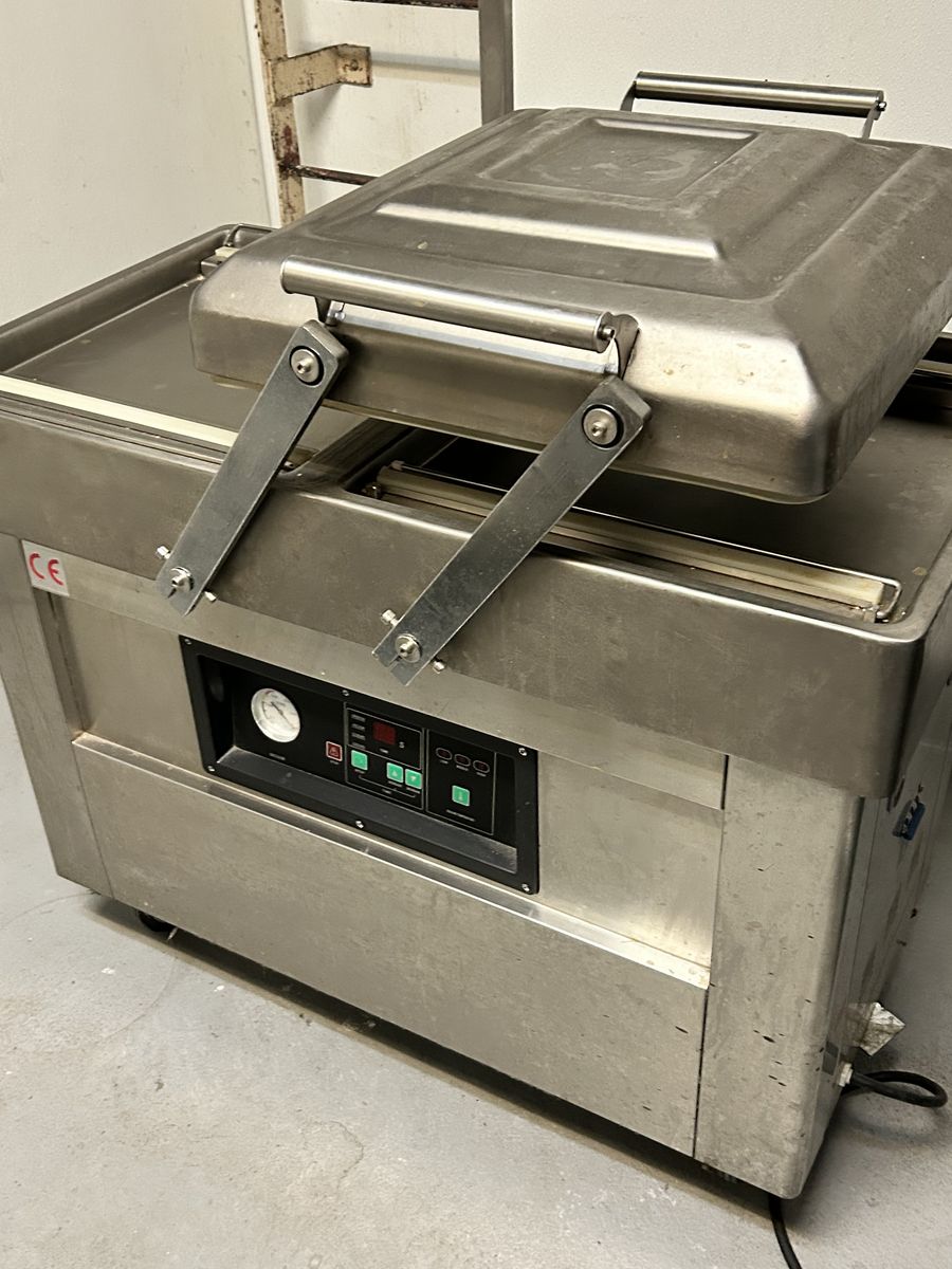 Used DZ(q)-400/2ab vacuum packaging machine