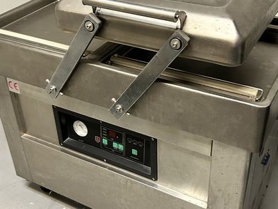 Used DZ(q)-400/2ab vacuum packaging machine