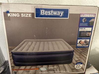 NEW BESTWAY KING SIZE AIR MATTRESS