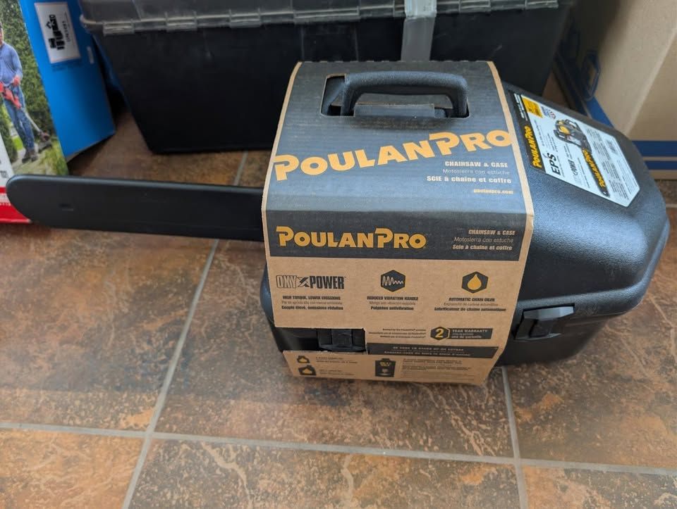 NIB Poulan Pro 30-cc 2-Cycle 20 inch Gas Chainsaw PR5020