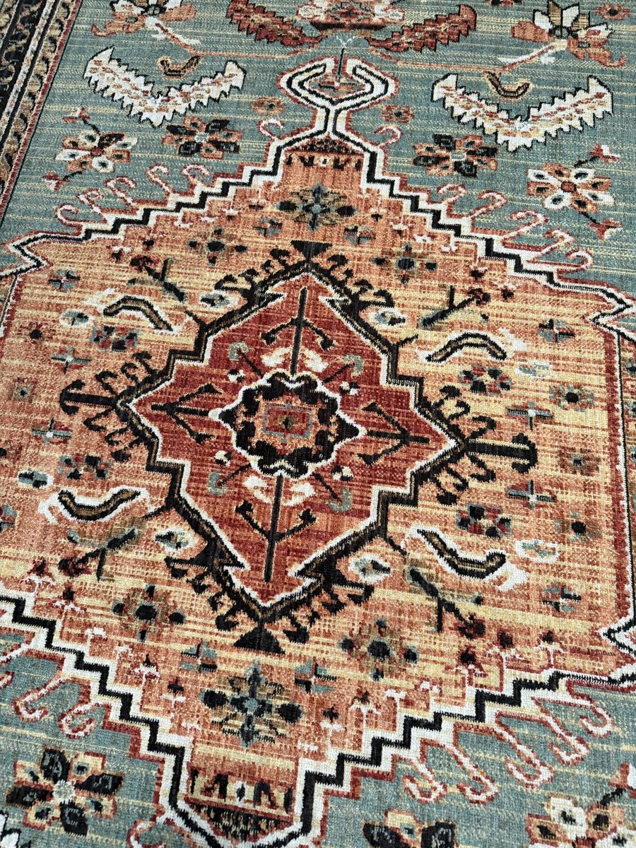 Main image 3