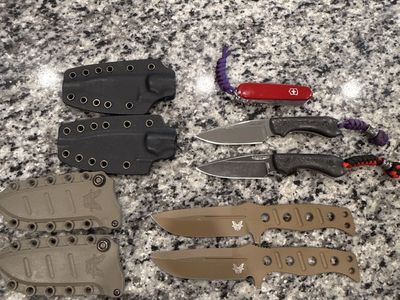 Assorted Pocket and Fixed Blade Knives