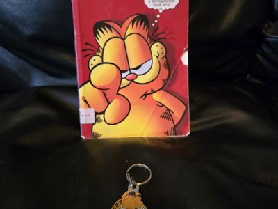 Garfield Comic Book and Keychain