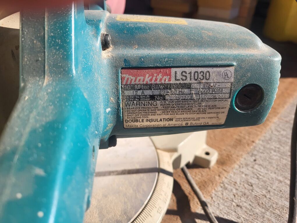 MaKita Miter Saw