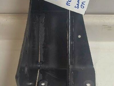 Kenworth T800 Right Bracket