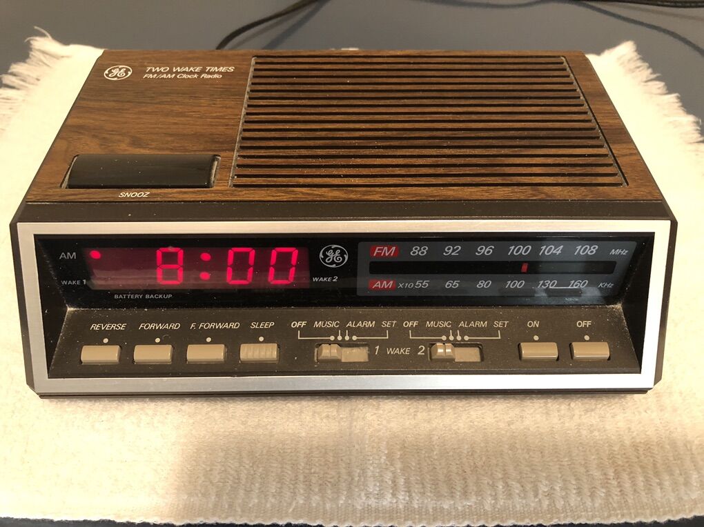 GE Clock Radio