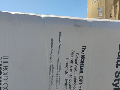 tub/glass shower doors new