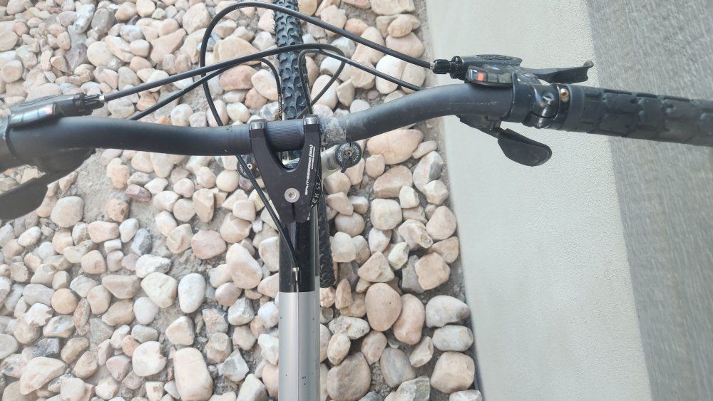 Used Mountain Bike - Aluminum Frame, Disc Brakes, size L