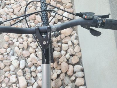 Used Mountain Bike - Aluminum Frame, Disc Brakes, size L