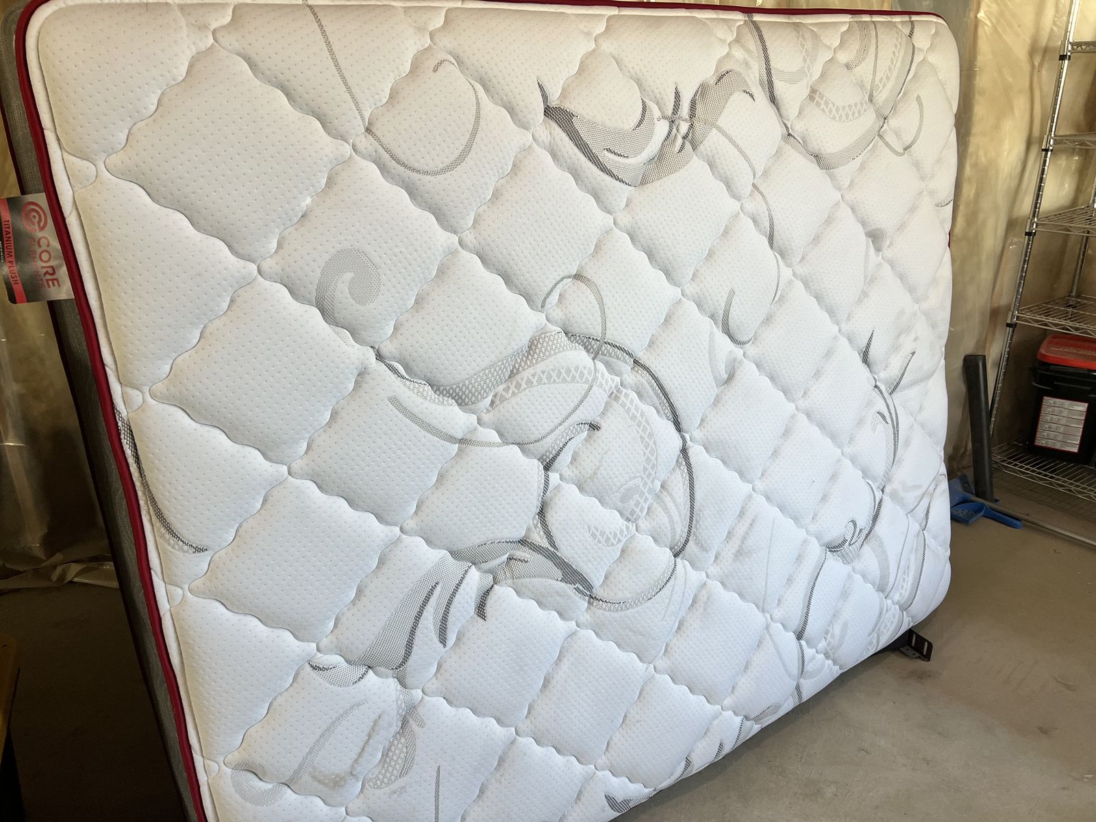 Queen mattress/short queen