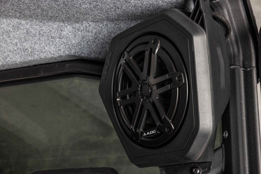 Main image 12