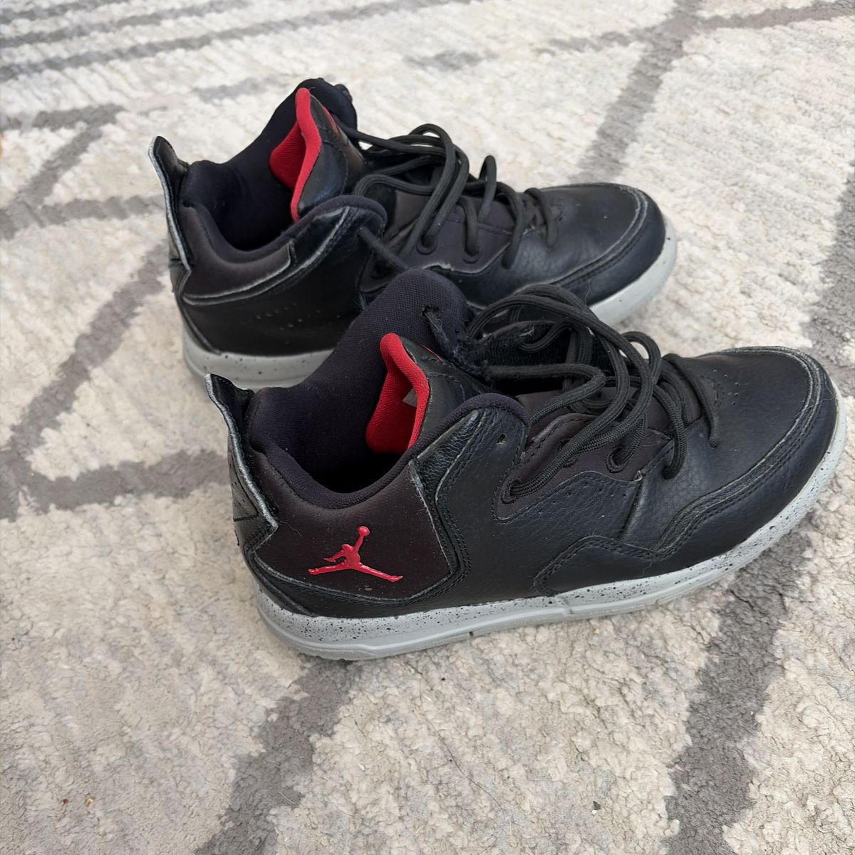 Jordan Shoes 3Y Size
