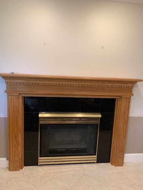 Fireplace mantel - FREE