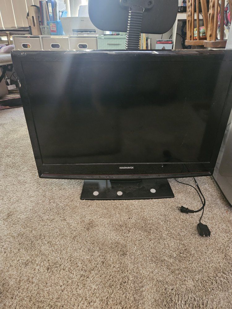 Magnavox Flat Screen TV Black - Used