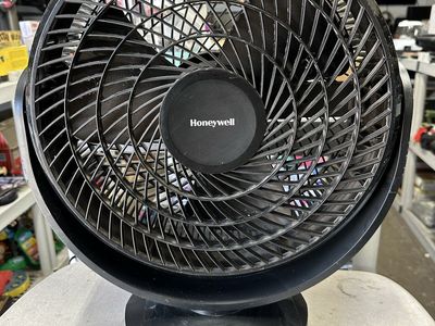 Honeywell 20” Black Turbo Force Power + Oscillating Floor Fan