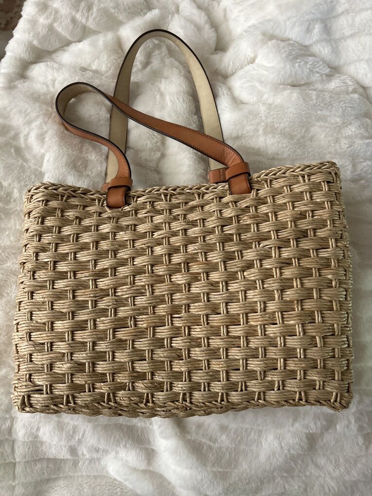 Beautiful Wicker Bag Perfect Condition