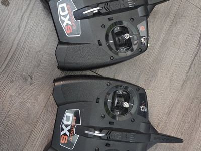 RC controller Spektrum DXs