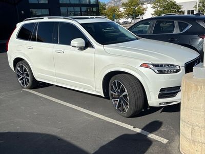 2019 Volvo XC90 T6 Momentum