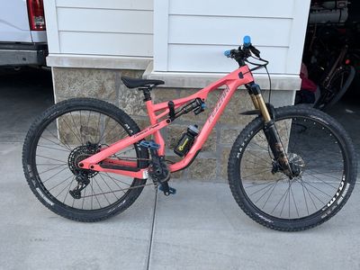 Fazari Delano Peake Size Medium