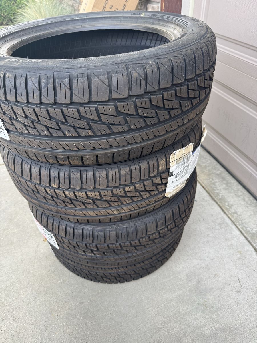 Set of 4 Falken 215/55R17 94W M+S Tires