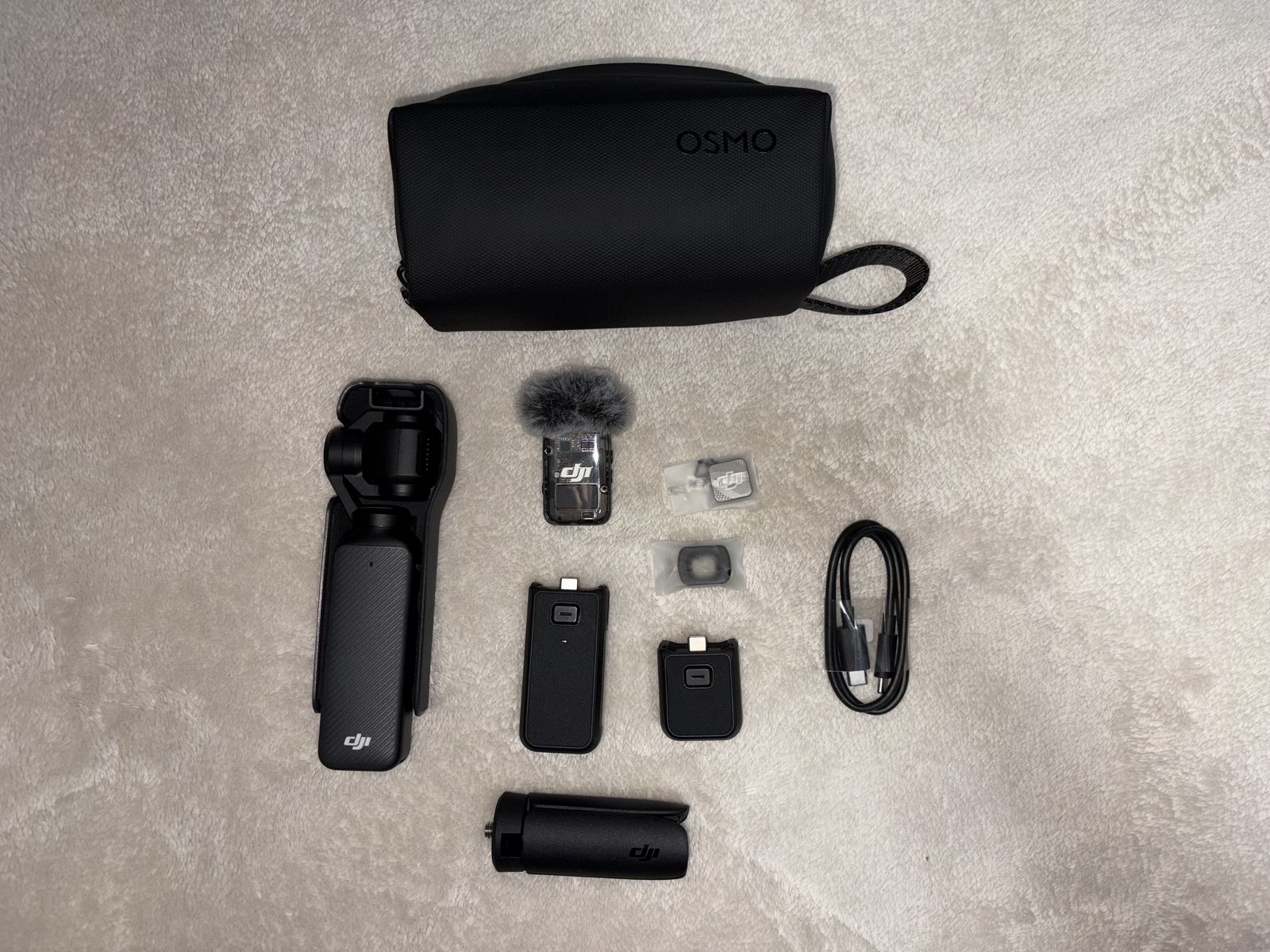 DJI Osmo Pocket 3 Creator Combo Handheld Gimbal Camera & Accessories