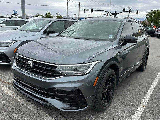 2023 Volkswagen Tiguan SE R-Line Black