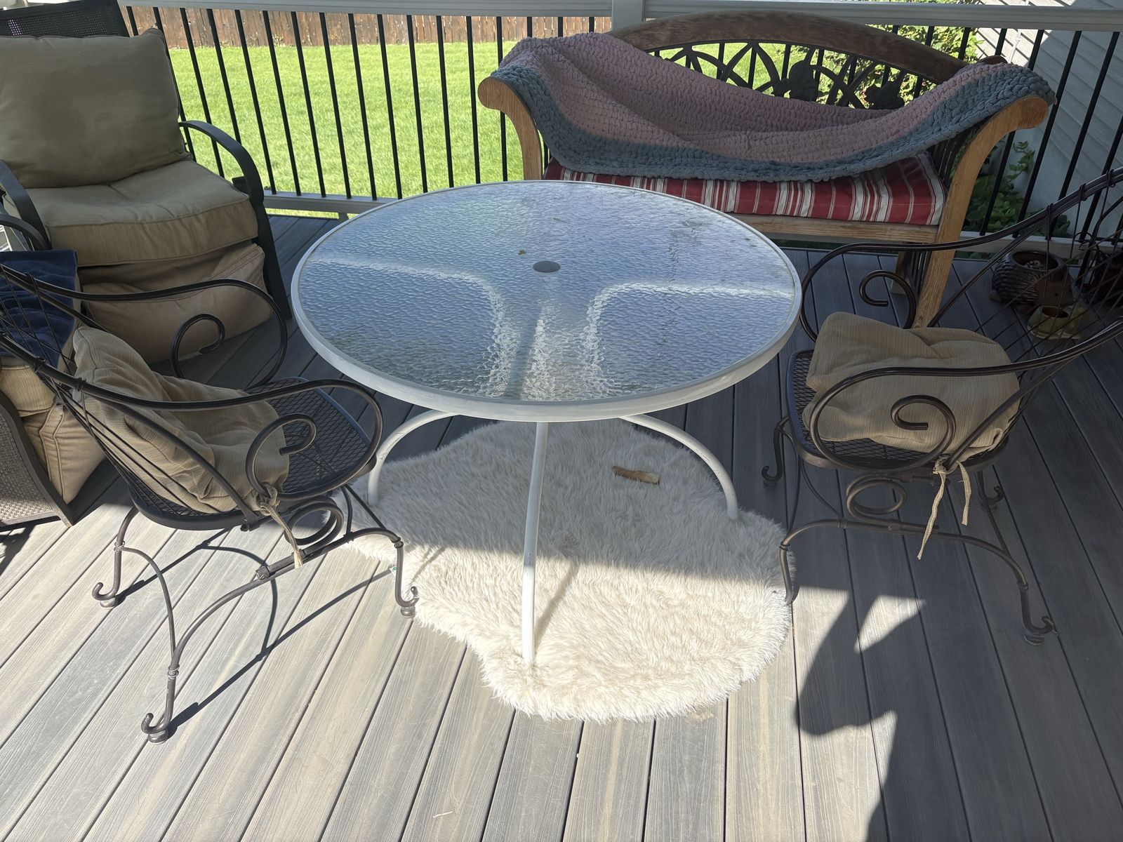 Patio table and 2 chairs 