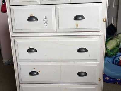 Free dresser