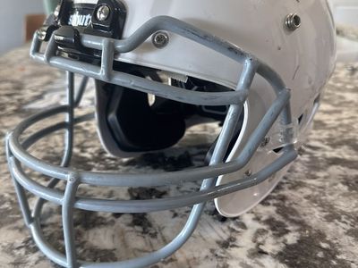 Schutt Youth Vengeance Football Helmet - White, Youth Large