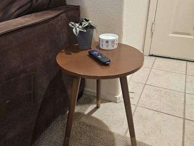 Mid-Century Modern Round Wooden Accent End Table 16" x 20"