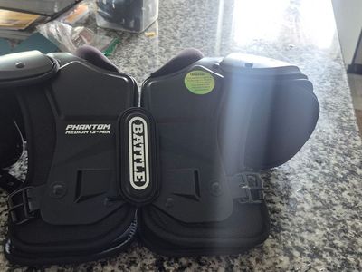 Battle Sports Science Phantom 1.0 Youth Shoulder Pads - Medium (13-14 in) Black Football Gear