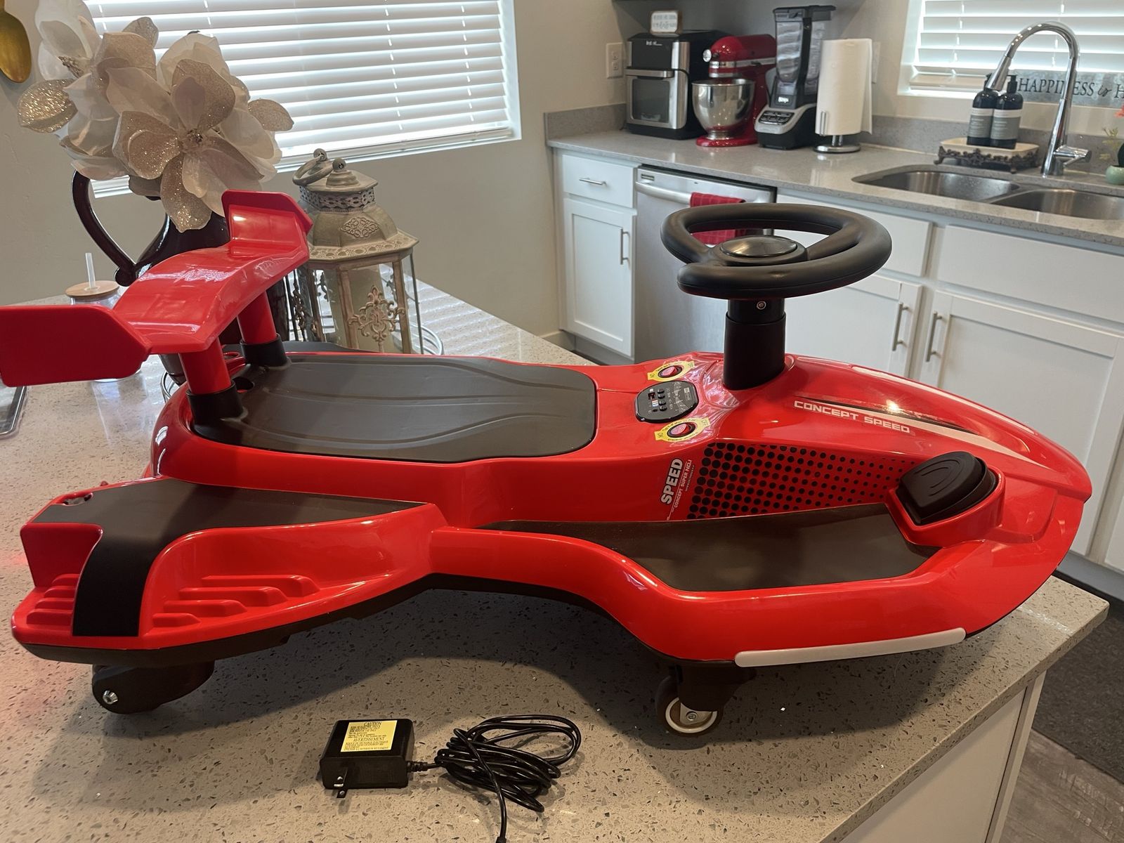 12V Concept Speed wiggle electric car