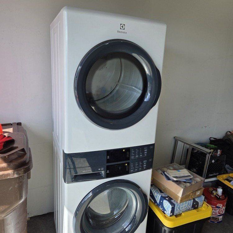 Electrolux Stacked Washer Dryer