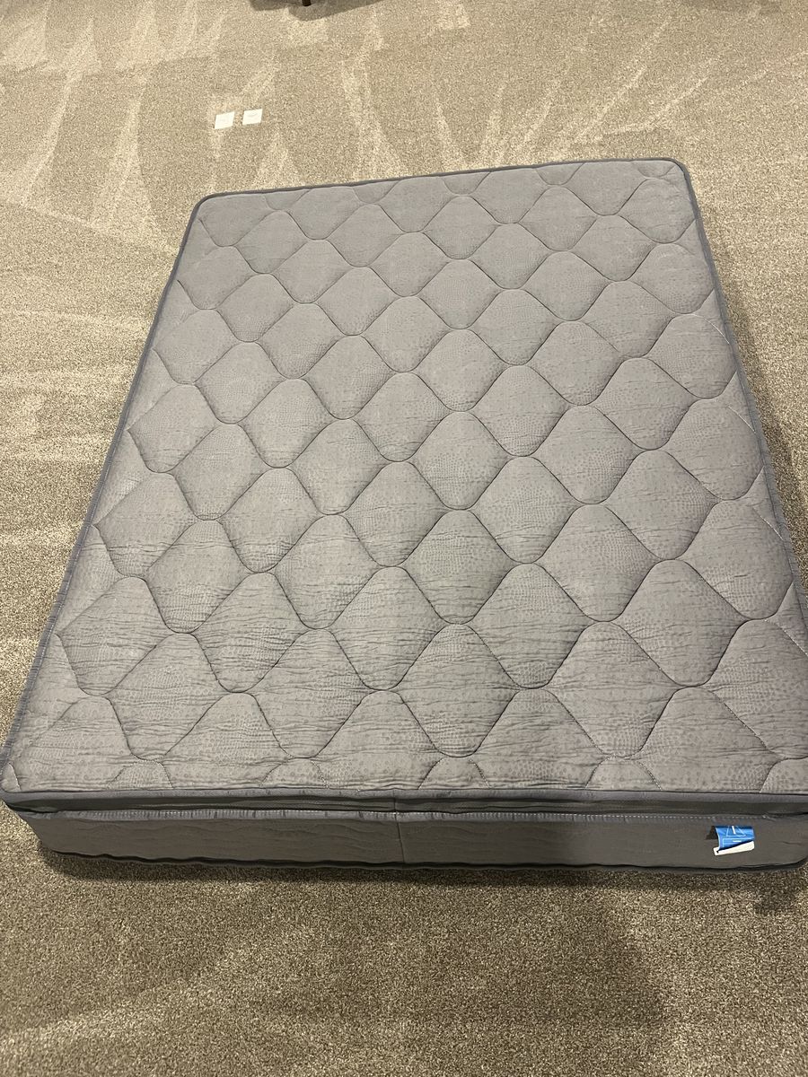 Brand New Hybrid Queen Mattress
