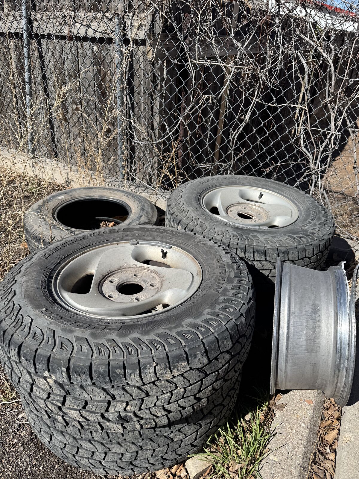 245/75r16 Cooper Discoverers w/ 5x5.5 Ram Wheels