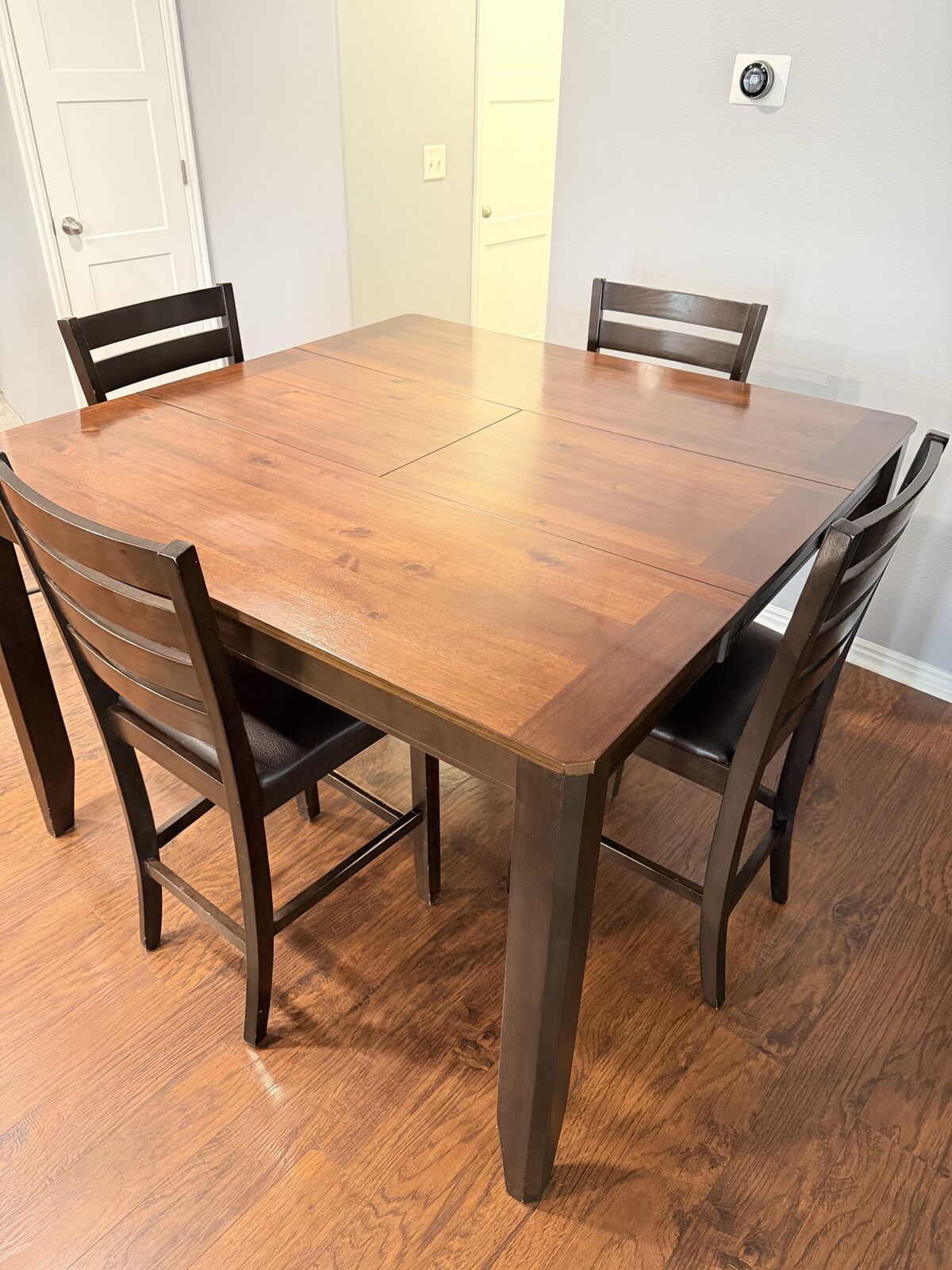 Solid wood table great condition