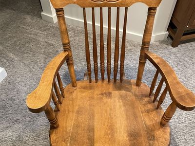 Great rocking chair - super comfortable yet compact