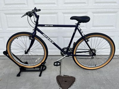 Giant Butte 20" Hybrid Bike — Fully Serviced, New Tires
