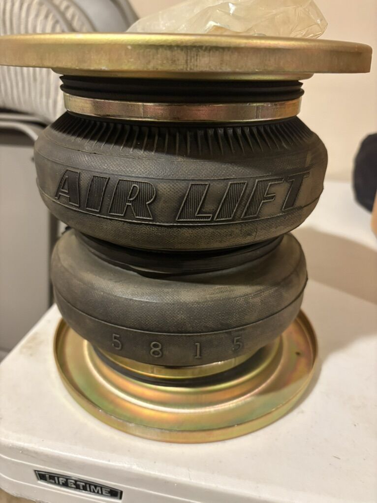 EasyStreet By Airlift 180 PSI Air Spring