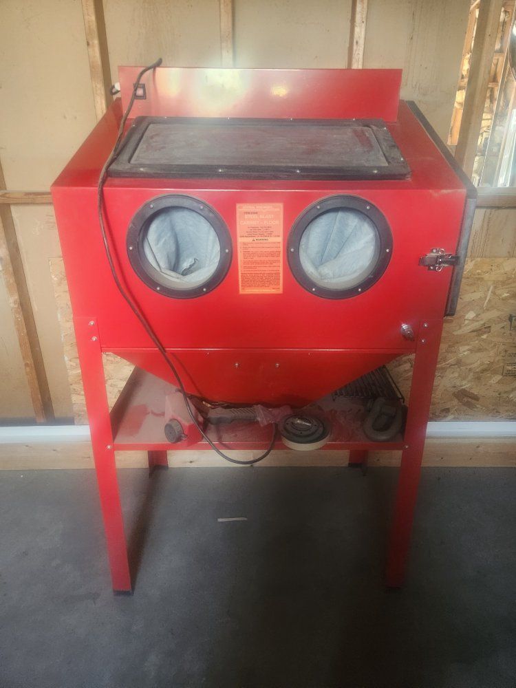 central pneumatic steel blast cabinet