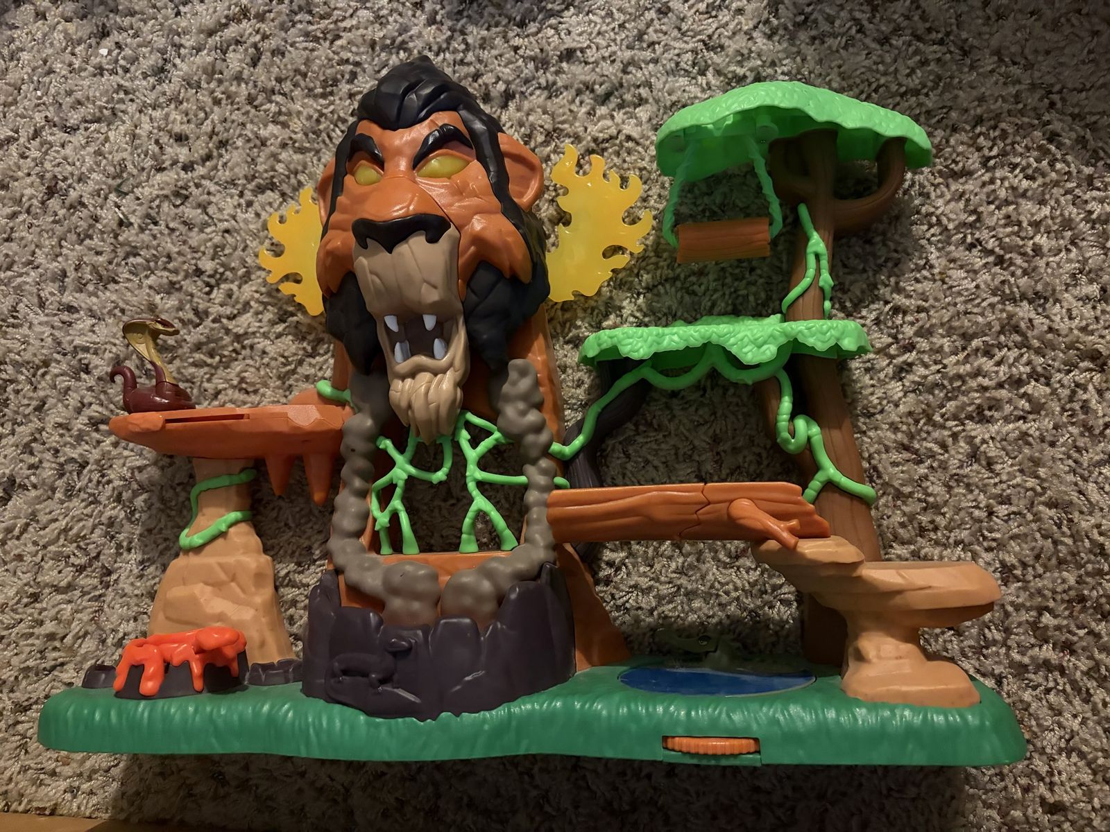 Main image 3