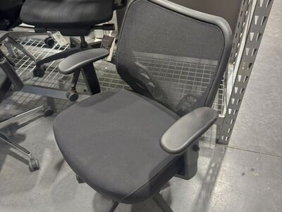 Commercial Grade Task Chairs - Brand New (40)