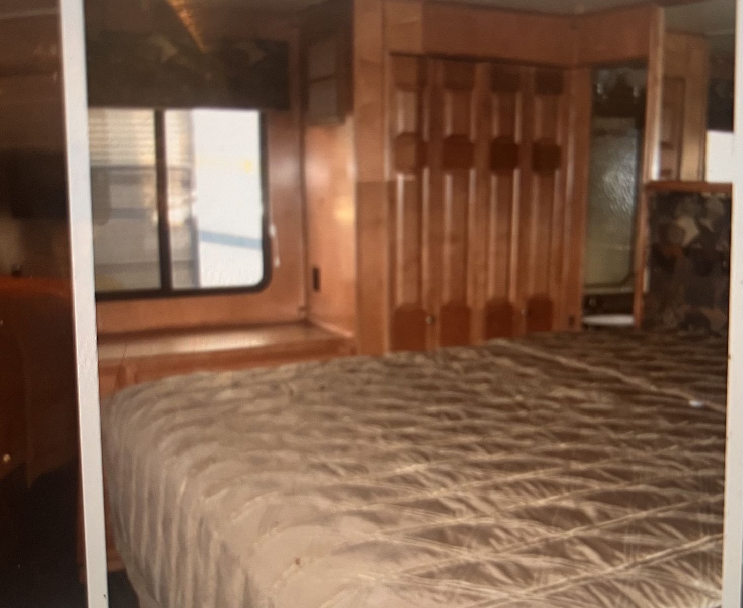 Great Family Houseboat