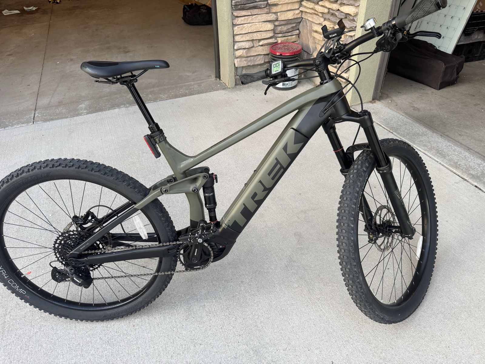 Trek Rail 5 XL 177 miles E-Mountain Bike