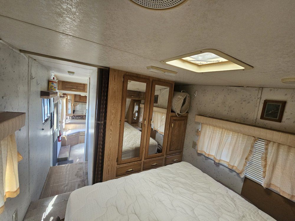 Main image 13